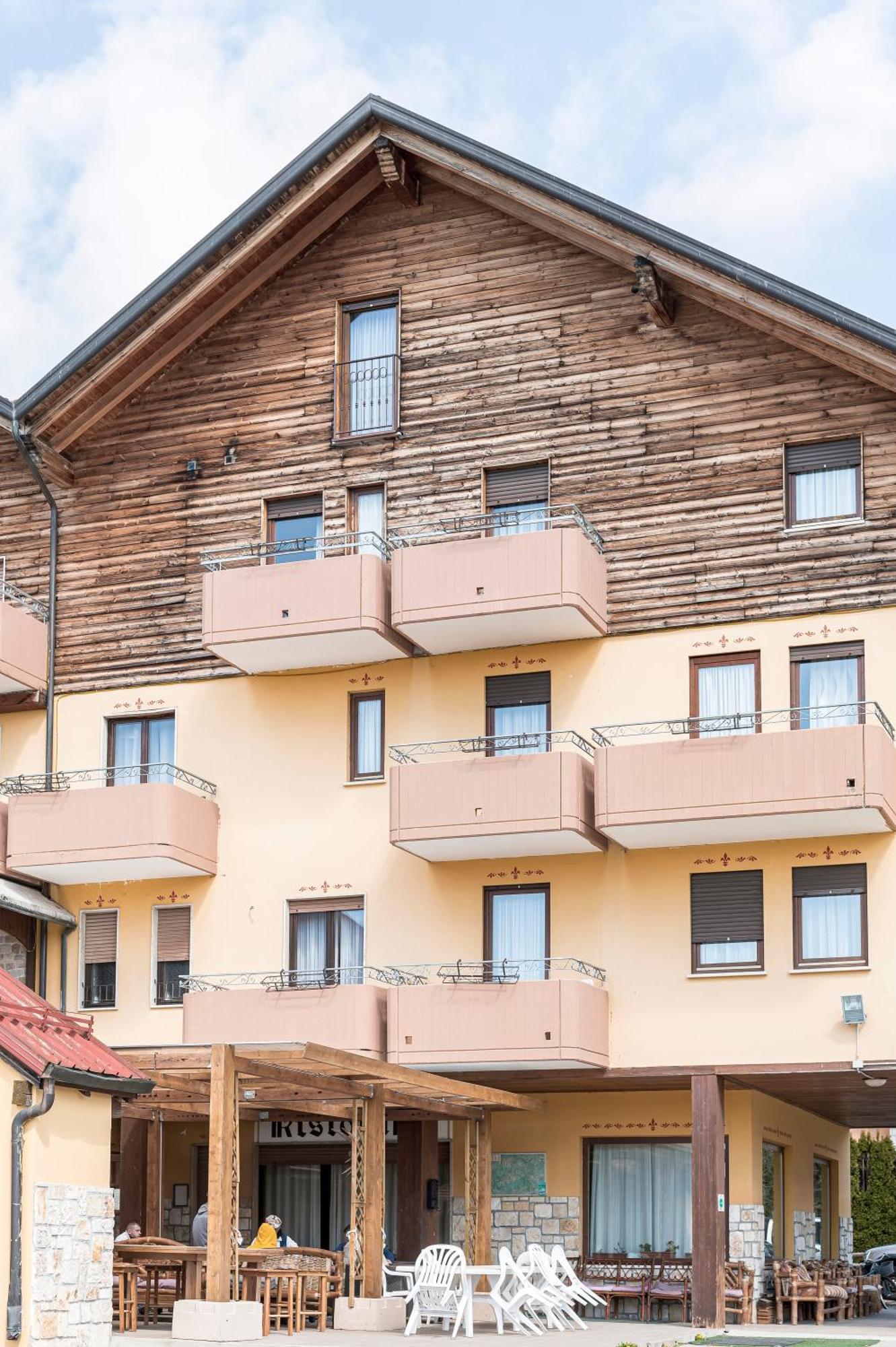 Hotel Vescovi Asiago Exteriör bild